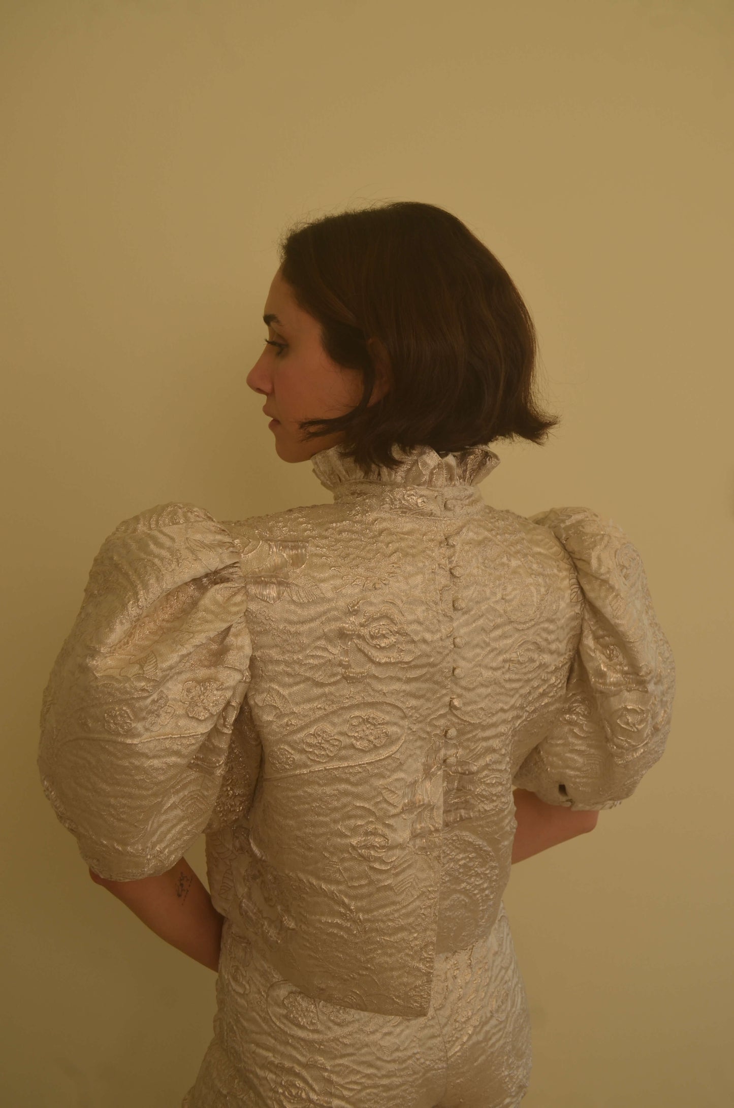 JACQUARD BALLOON SLEEVE BLOUSE