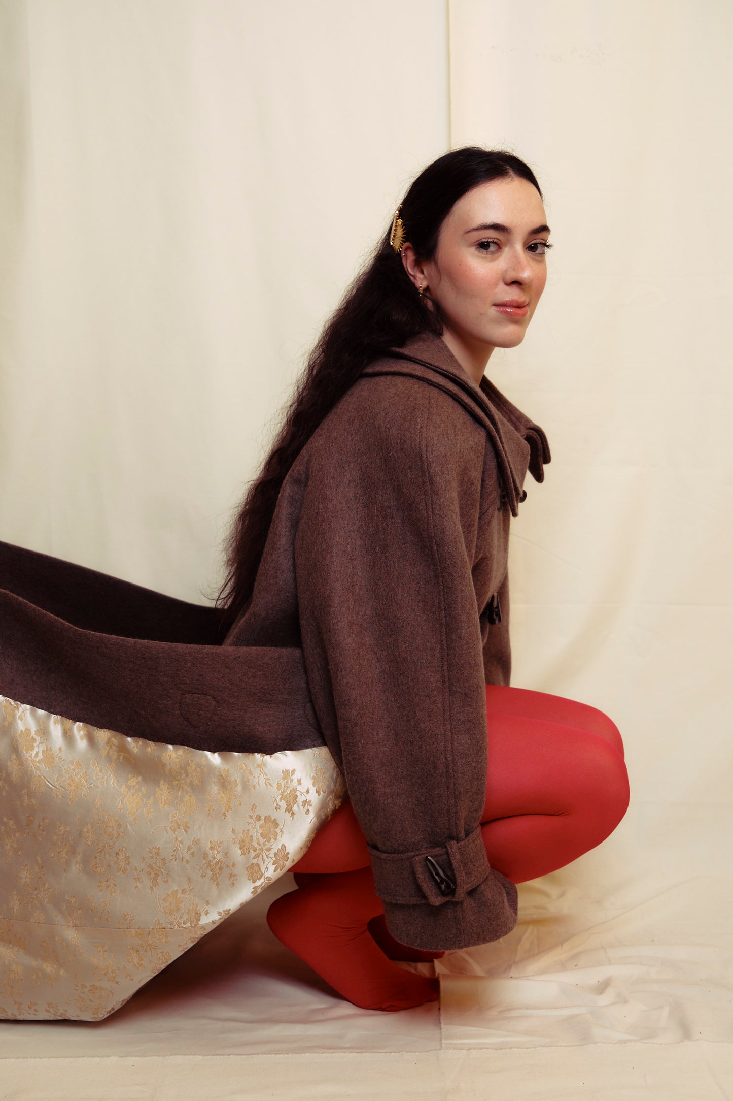 TYCHE YÜNLÜ KAŞE MANTO