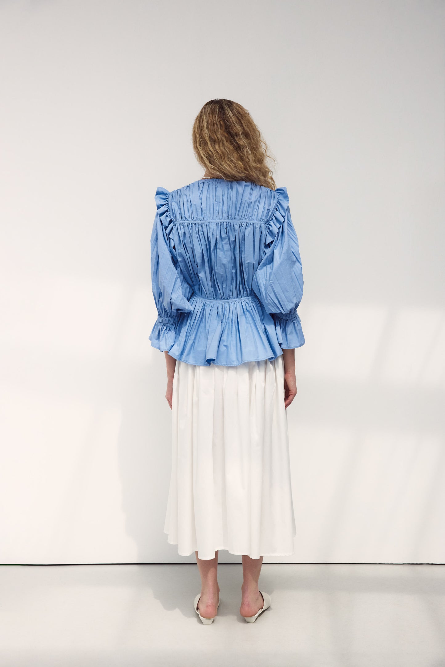 EL ÖRGÜSÜ ÇİÇEK İŞLEMELİ POPLİN GÖMLEK